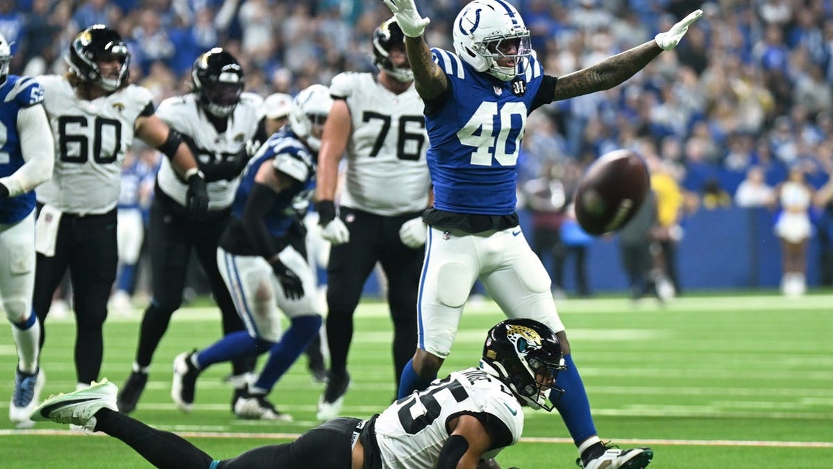 Get tickets to see Brenton Strange vs. the Titans