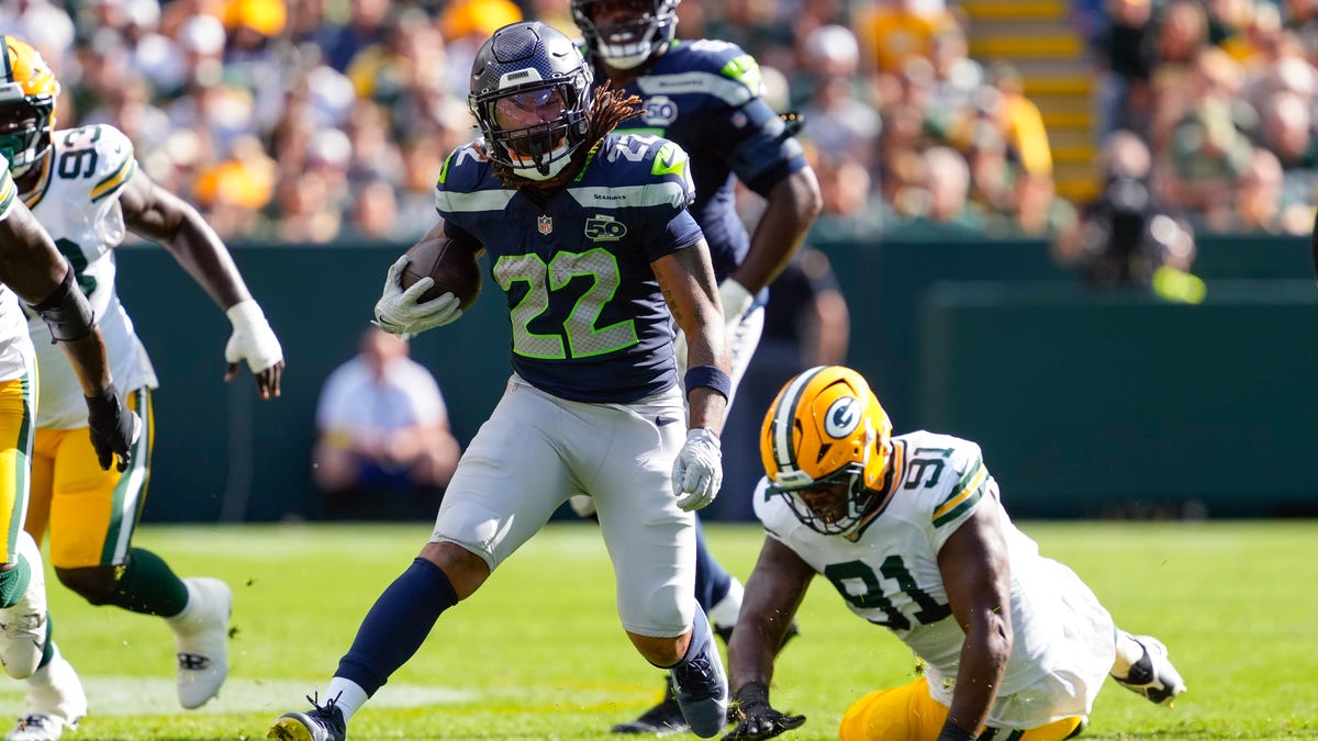 Who are the newcomers to Packers roster ahead of 2025 regular season finale?