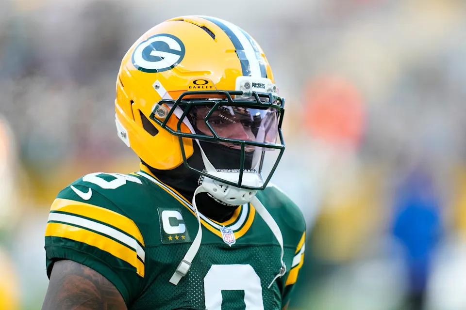 GREEN BAY, WISCONSIN - DECEMBER 07: Josh Jacobs #8 of the Green Bay Packers warms up before the game against the Chicago Bears at Lambeau Field on December 07, 2025 in Green Bay, Wisconsin. (Photo by John Fisher/Getty Images)