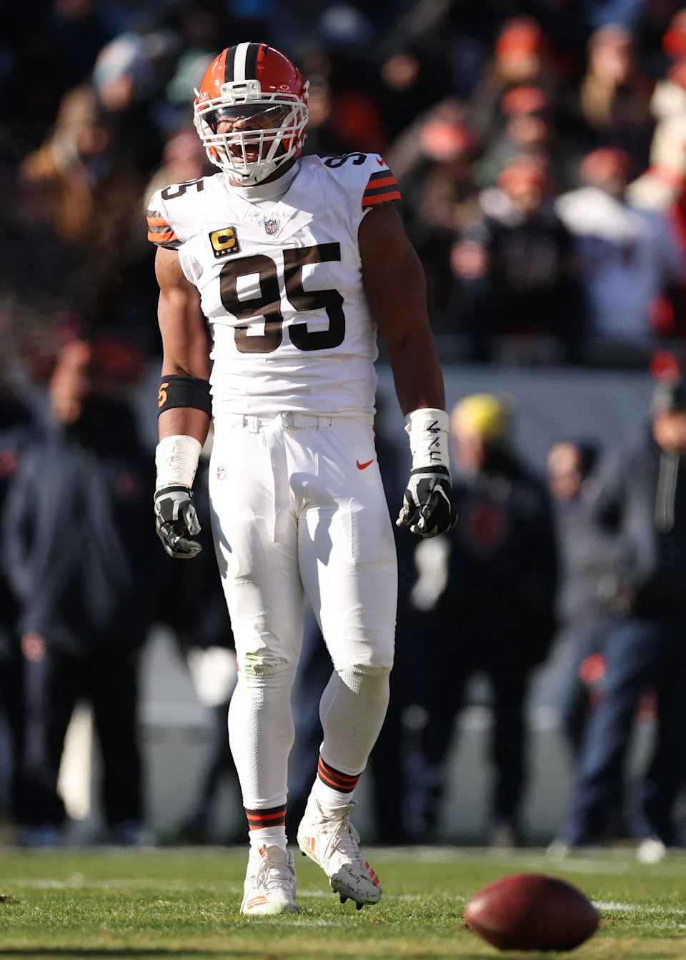 CHARLOTTE, NORTH CAROLINA – AUGUST 08: Quarterback Shedeur Sanders #12 of the Cleveland Browns reacts at the line of scrimmage in the first half during the NFL Preseason 2025 game against the Carolina Panthers at Bank of America Stadium on August 08, 2025 in Charlotte, North Carolina. (Photo by Jared C. Tilton/Getty Images) | Jeff Lange / USA TODAY NETWORK via Imagn Images