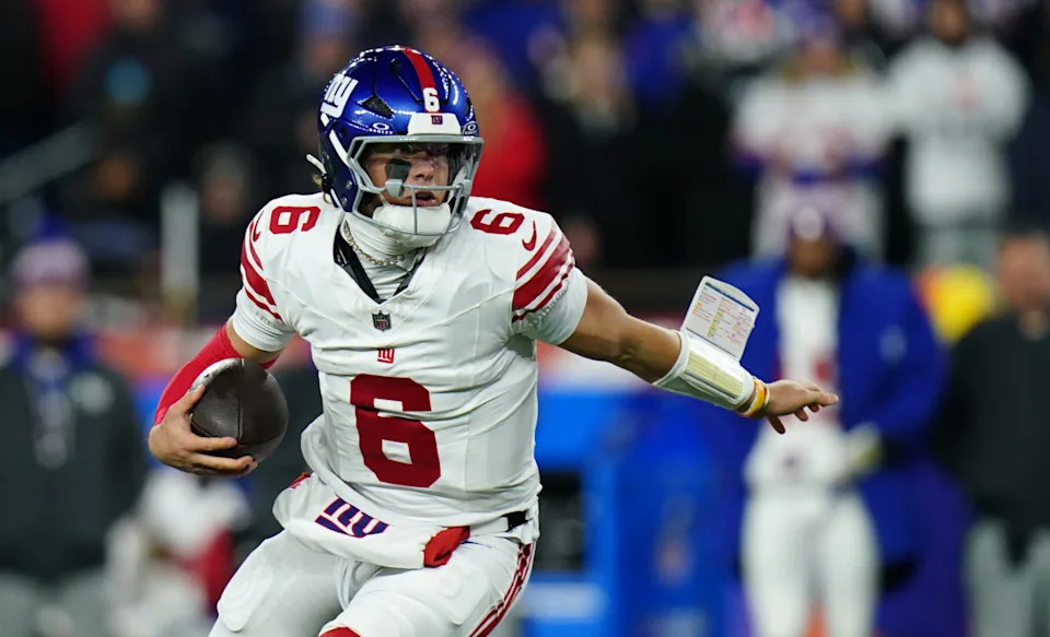 New York Giants quarterback Jaxson Dart (6) runs with the ball during the second quarter against the New England Patriots on Dec. 1, 2025.Credit&colon; David Butler II-Imagn Images