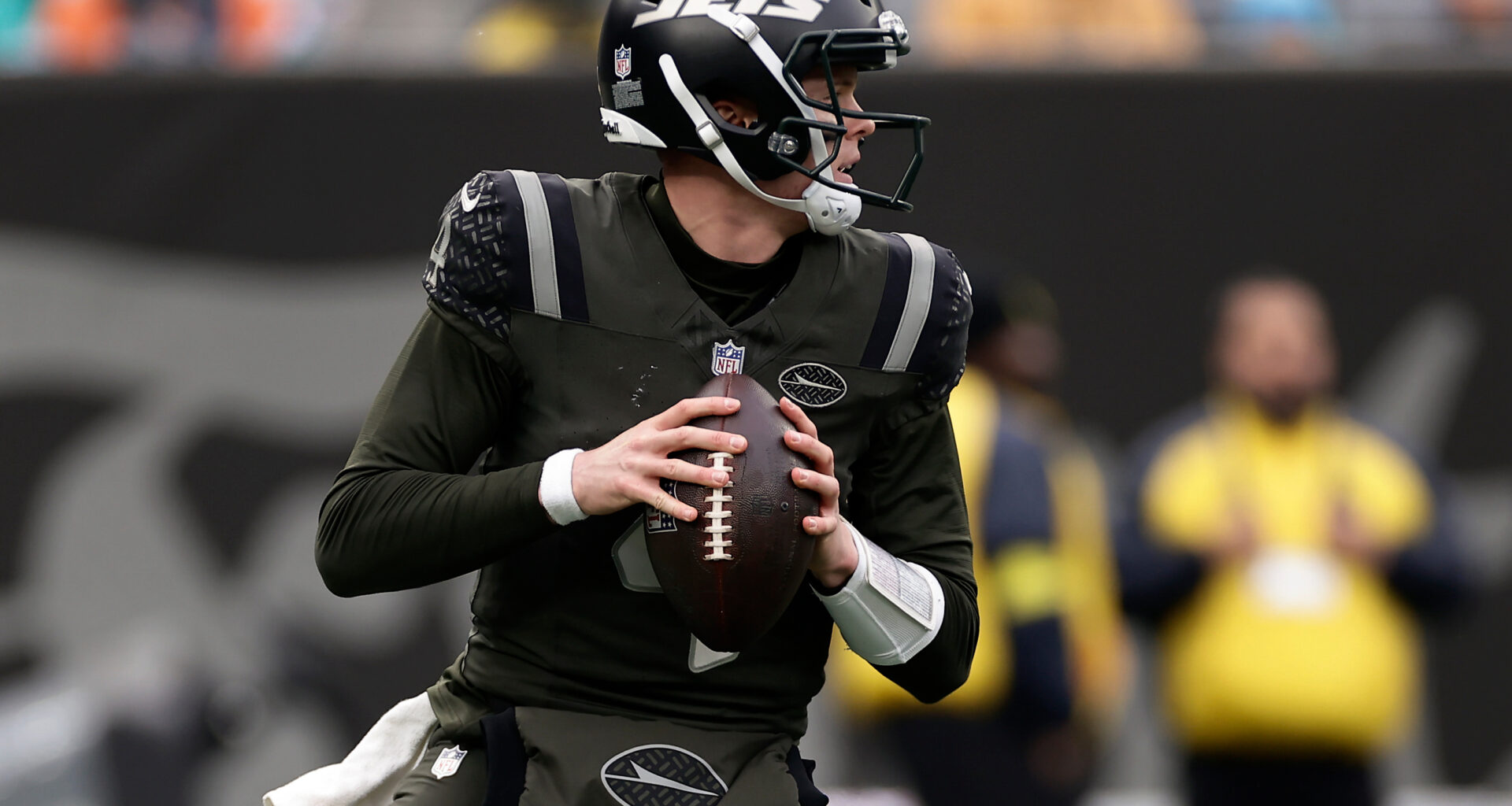 Undrafted rookie quarterback Brady Cook to make first NFL start for Jets against Jaguars