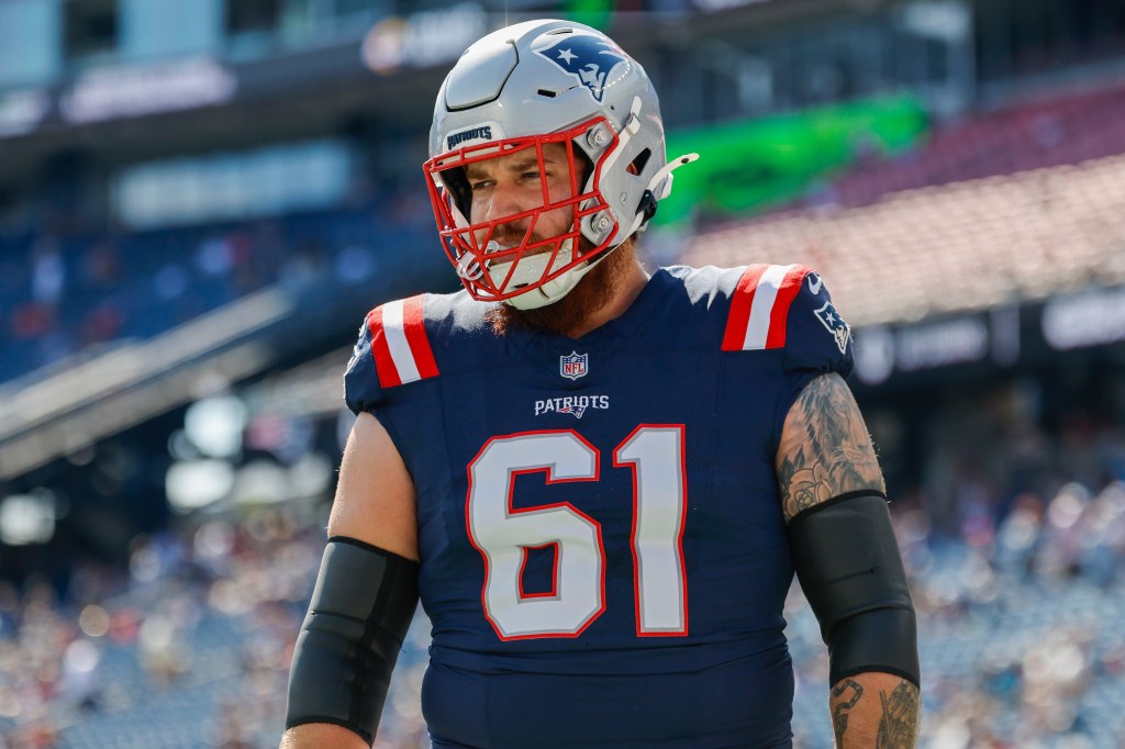 Patriots elevate offensive lineman with starter now questionable vs. Giants