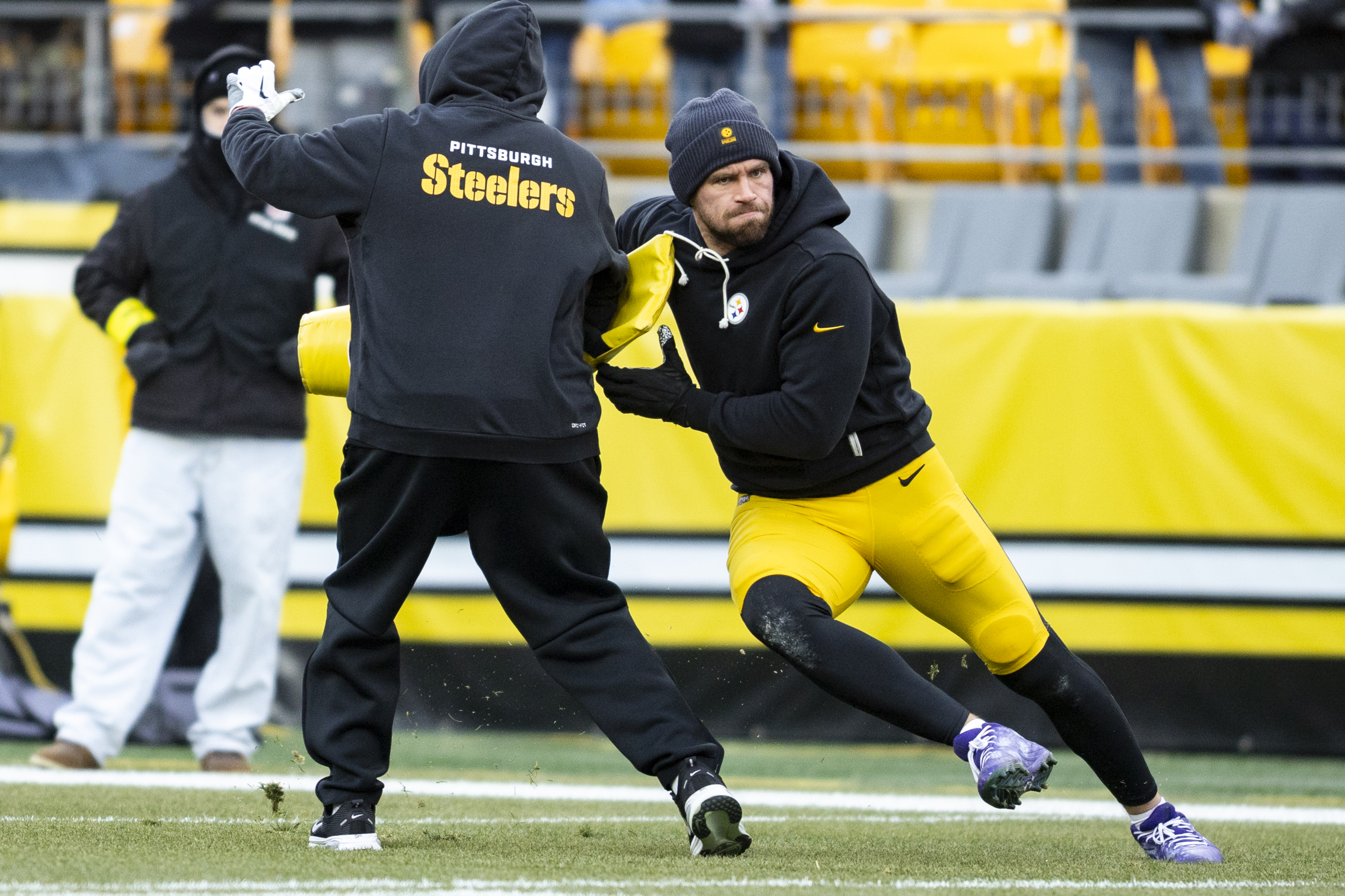 Pittsburgh Steelers linebacker T.J. Watt (90) during pre-game. Pittsburgh Steelers vs. Buffalo BillsKylee Surike | Special to PennLive
