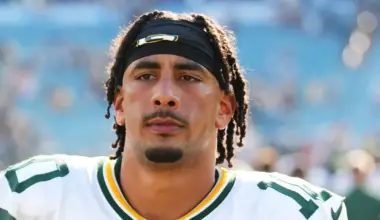 Are Green Bay Packers eliminated from NFL playoffs with a loss against Ravens today in Week 17?