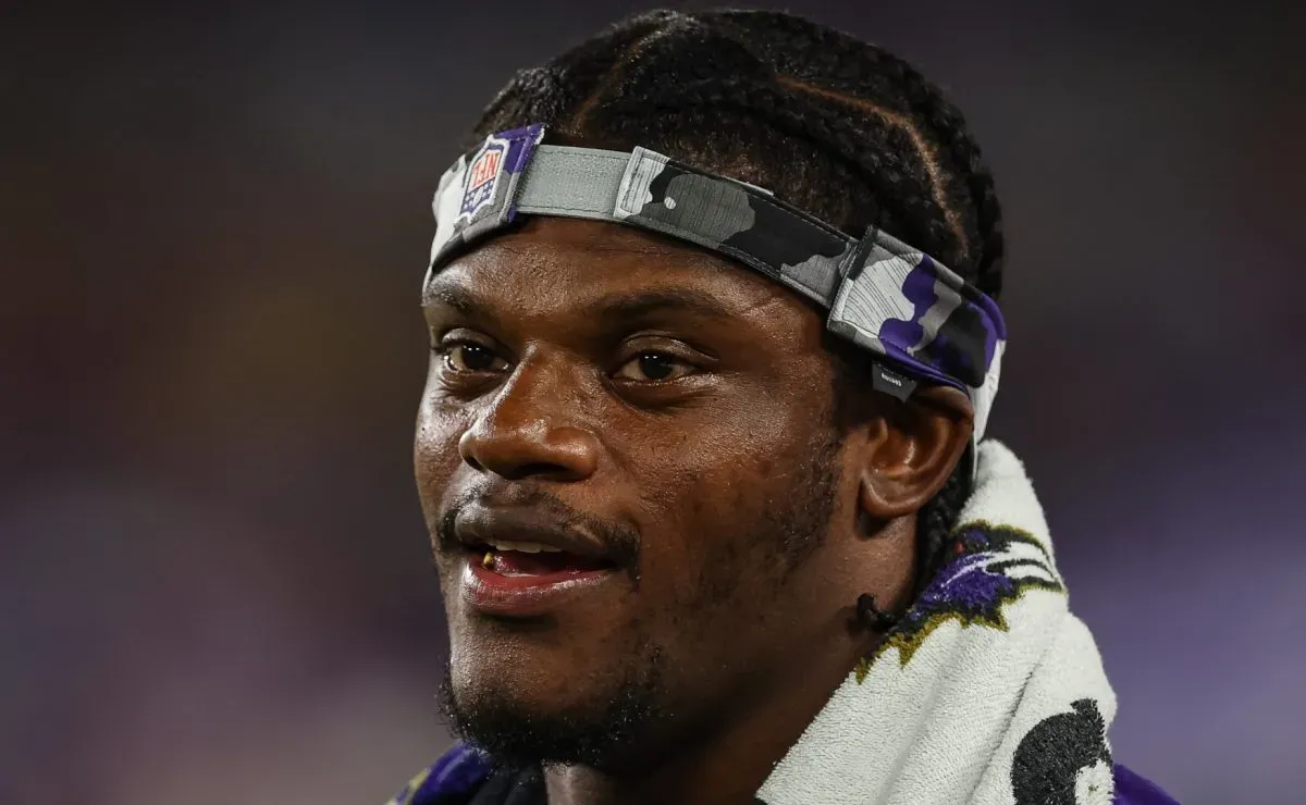 Are Baltimore Ravens eliminated from NFL playoffs if they lose today against Packers in Week 17?