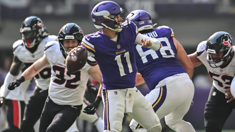 Brett Rypien throws in the third quarter against Houston.
