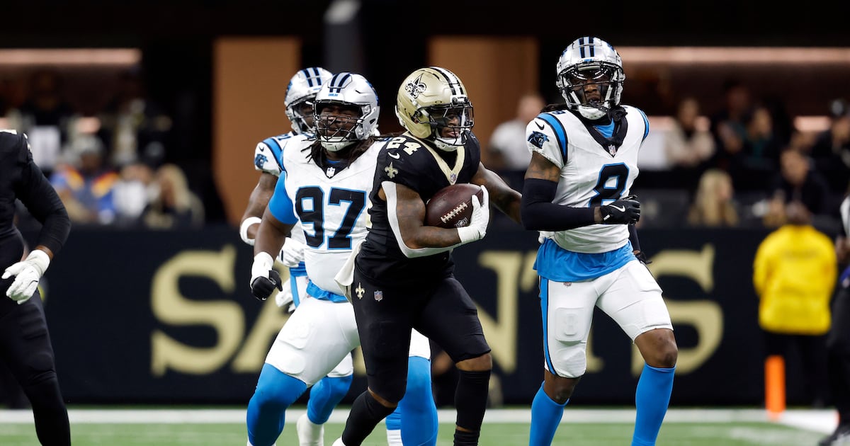New Orleans Saints RB Devin Neal exits vs. Carolina Panthers with hamstring injury