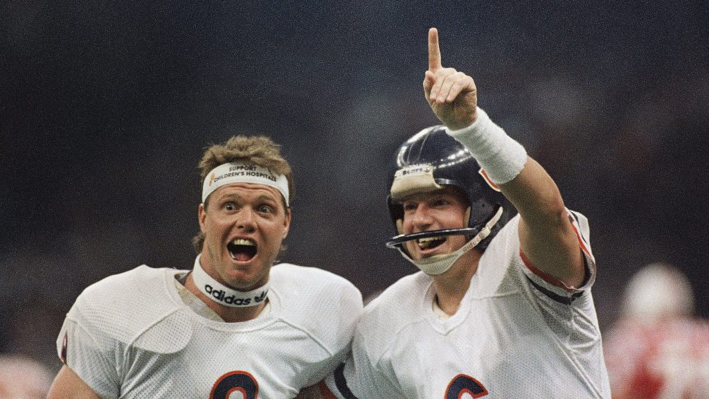 Kicker Kevin Butler becomes the first Bear to score 1,000 points