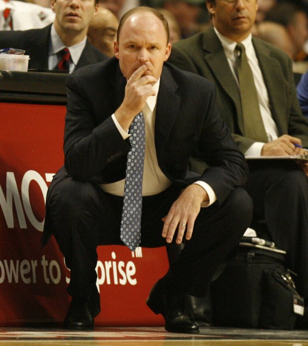 Chicago Bulls coach Scott Skiles in the first half against the Atlanta Hawks at the United Center on Nov. 27, 2007. (Nuccio DiNuzzo/Chicago Tribune)