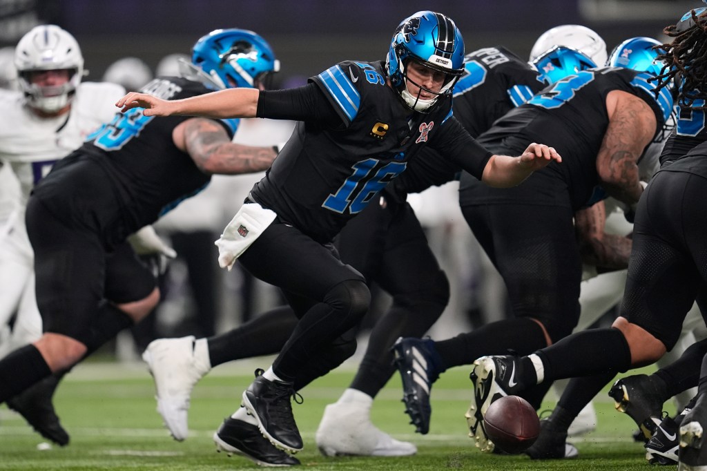 Dan Campbell wants Detroit Lions ‘locked in’ as they try to avoid going from worst to worst in NFC North – Chicago Tribune