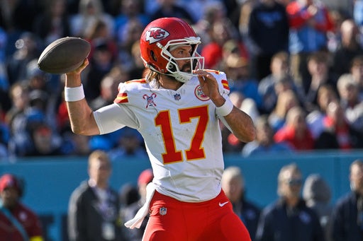 Chiefs lose another QB to a knee injury. Gardner Minshew knocked out of loss to Titans