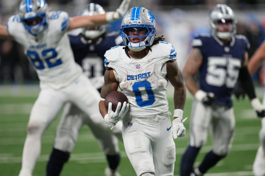 Detroit Lions’ playoff probability is 54% with 4 games left, including ending the season at Chicago Bears – Chicago Tribune