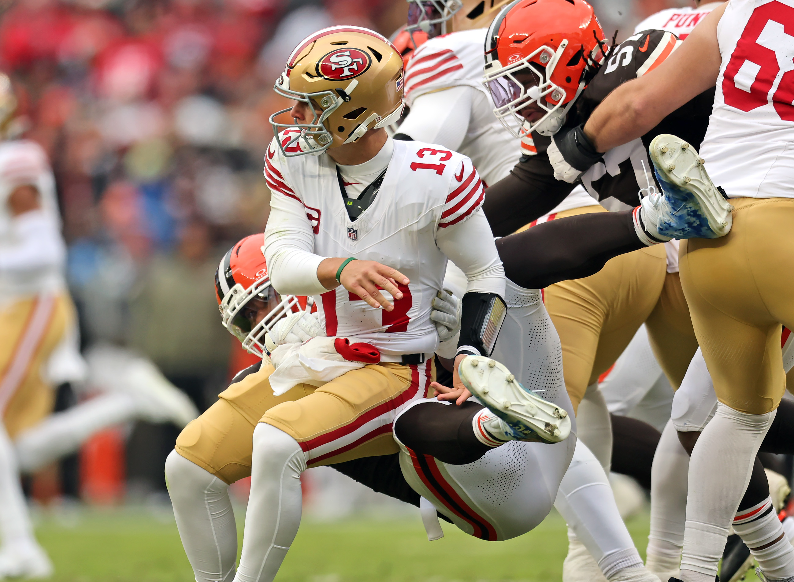 Cleveland Browns defensive end Myles Garrett pressures San Francisco 49ers quarterback Brock Purdy in the second half of play. 