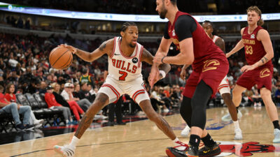 Oct 9, 2025; Chicago, Illinois, USA; Chicago Bulls forward Dalen Terry (7) controls the ball against the Cleveland Cavaliers during the second half at United Center.