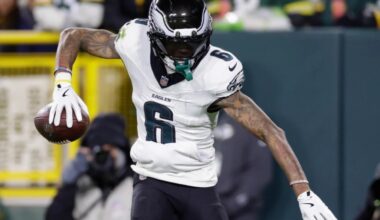 Eagles face pivotal matchup on West Coast