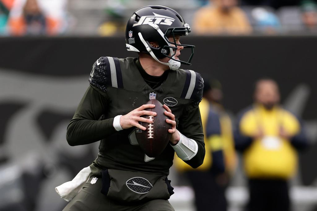 Undrafted rookie quarterback Brady Cook to make first NFL start for Jets against Jaguars – Hartford Courant