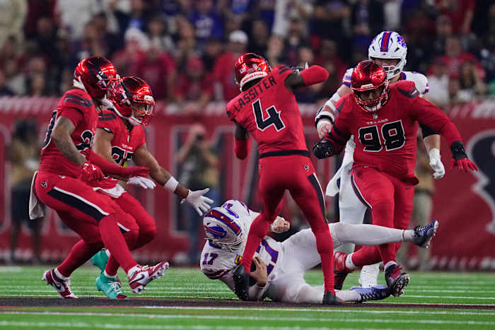 Texans get Kamari Lassiter, several others back at practice while Woody Marks, Derek Stingley Jr. miss second practice