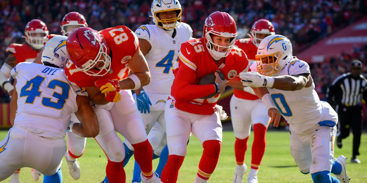 Titans prepare for Chiefs without injured Mahomes