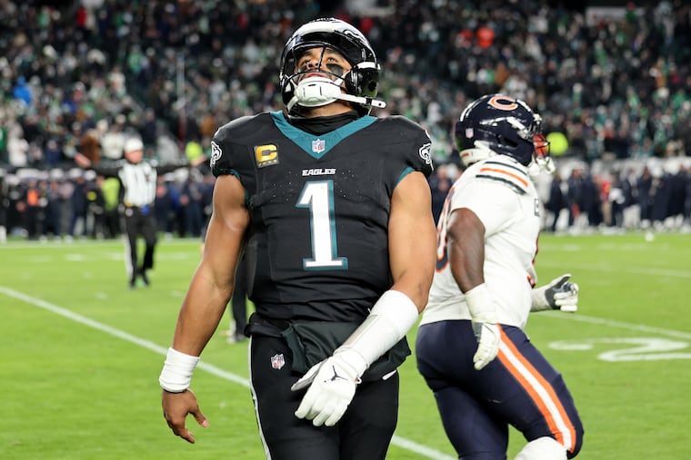Philadelphia Eagles quarterback Jalen Hurts reacts after a failed two-point conversion in the fourth quarter against the Chicago Bears at Lincoln Financial Field in Philadelphia on Friday, Nov. 28, 2025. Eagles lose 24-15.