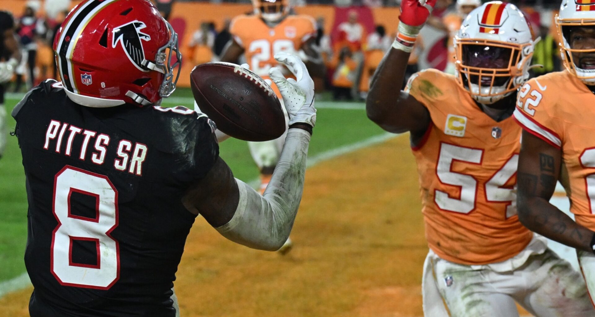 Pitts’ performance is most productive by NFL tight end since 1996, helps Falcons beat Bucs