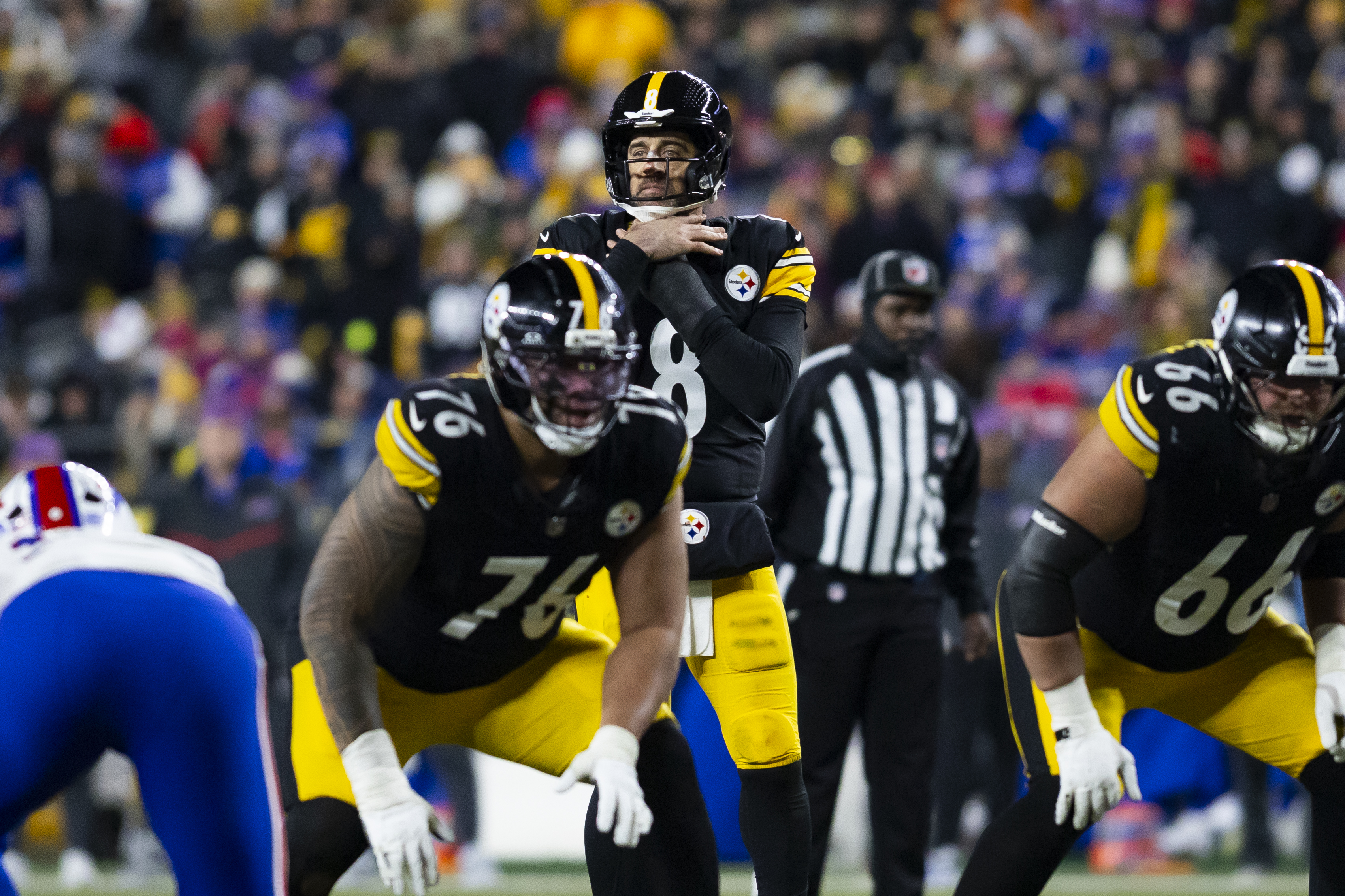 Pittsburgh Steelers quarterback Aaron Rodgers (8) in-game. Pittsburgh Steelers vs. Buffalo BillsKylee Surike | Special to PennLive