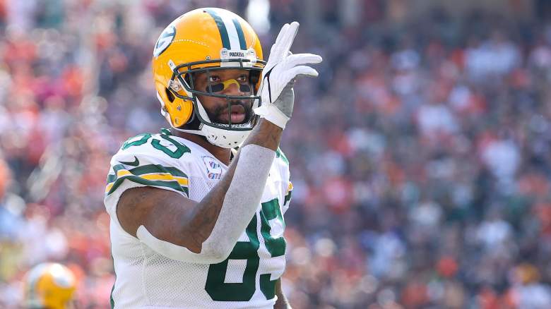Marcedes Lewis Signings Bears