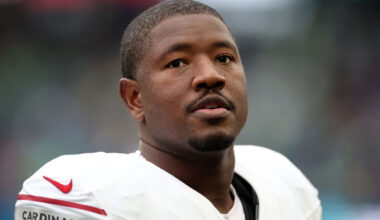 Kelvin Beachum #68 of the Arizona Cardinals...