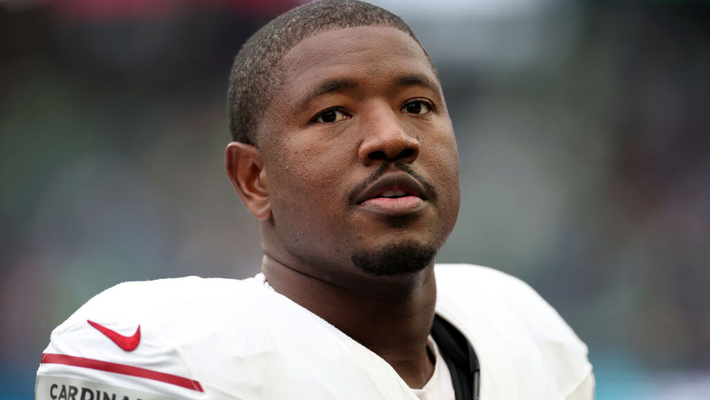 Kelvin Beachum #68 of the Arizona Cardinals...
