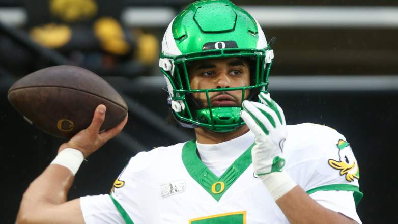 With the Browns' Shedeur Sanders experiment possibly not lasting long, Dante Moore #5 of the Oregon Ducks could be next up in the 2026 draft.