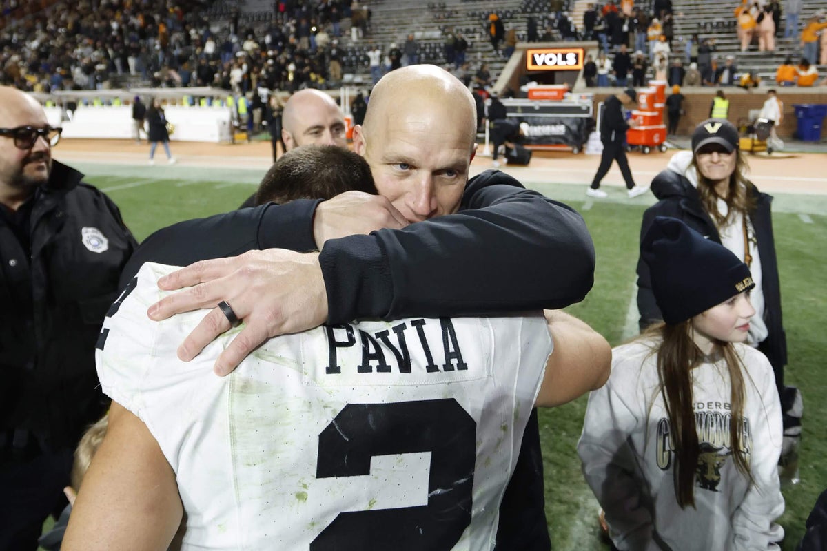 Vanderbilt to savor bowl game despite being outside Playoff: ‘We love playing football here’
