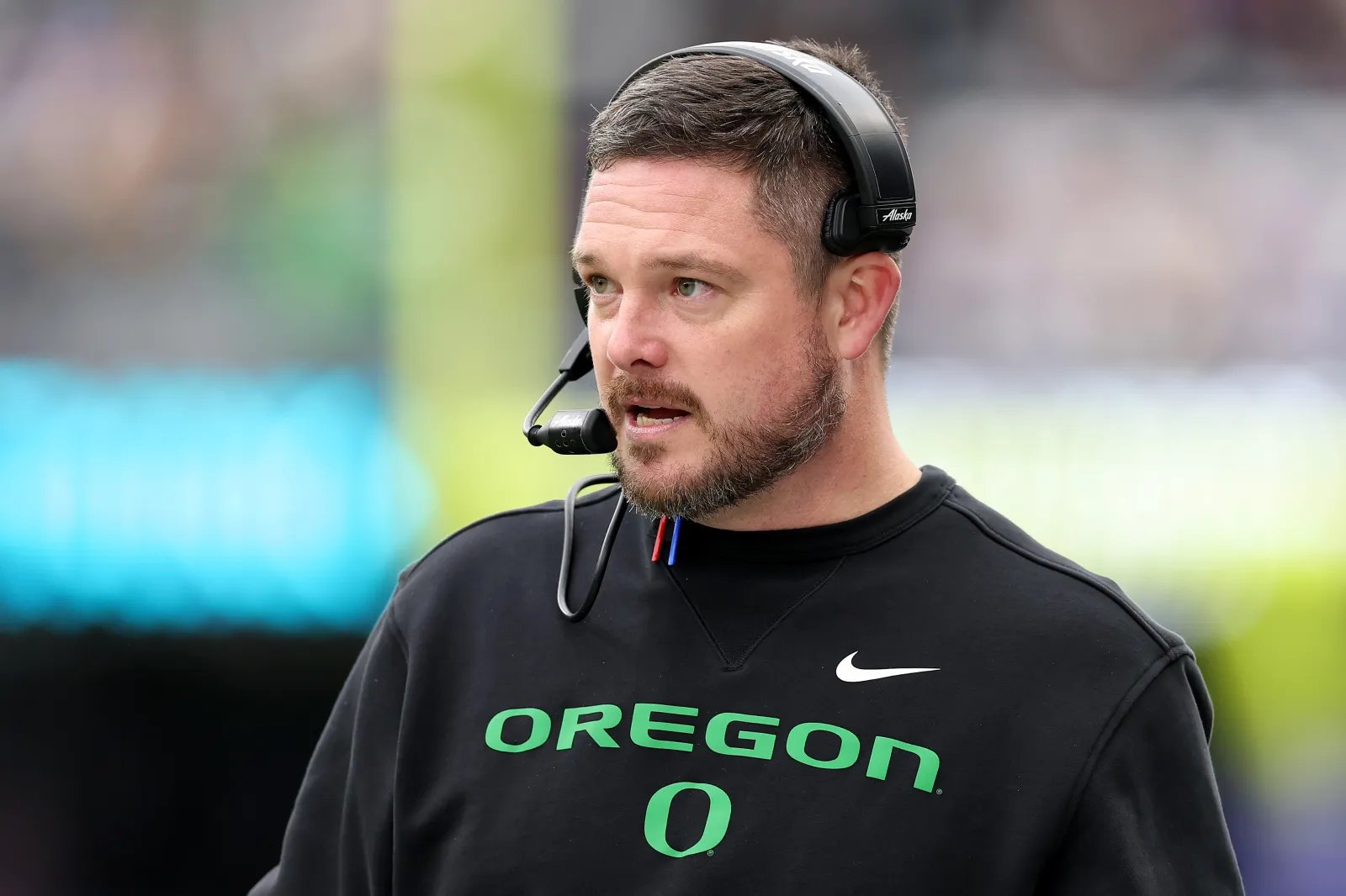 College football head coach Dan Lanning of the Oregon Ducks