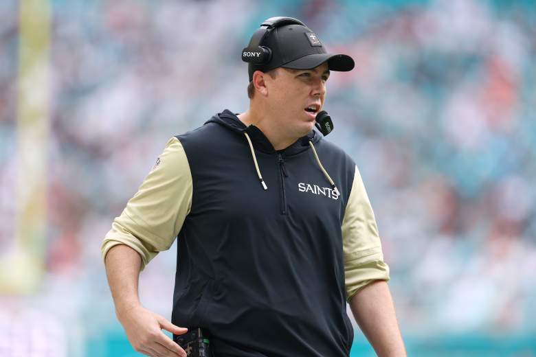 Who Replaces Alvin Kamara? Saints RB Plan for Panthers Game in Week 15