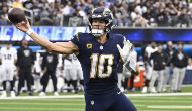 Chargers’ Justin Herbert still plans to play vs. Eagles after undergoing hand surgery