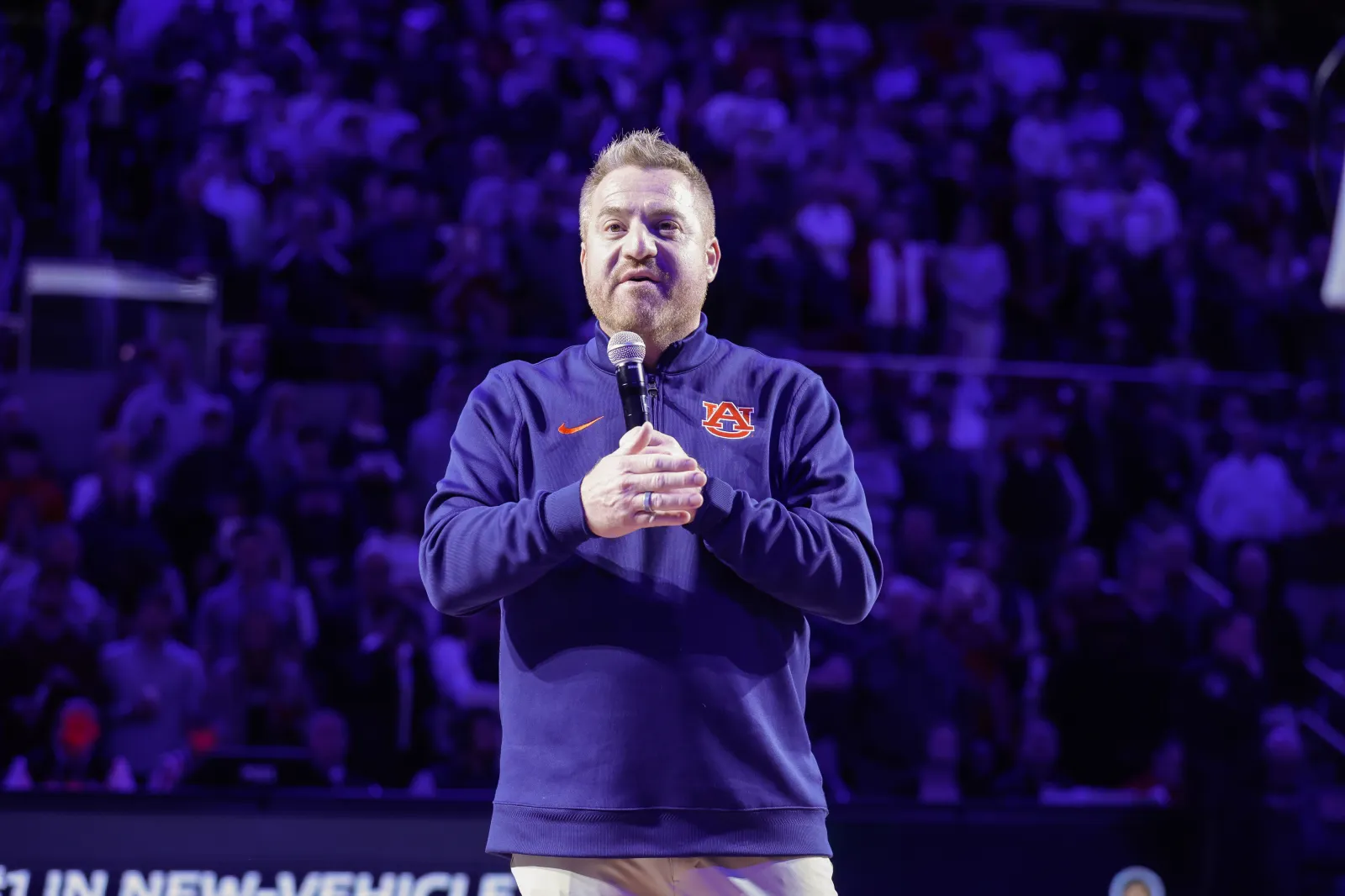 Alex Golesh head college football coach of the Auburn Tigers