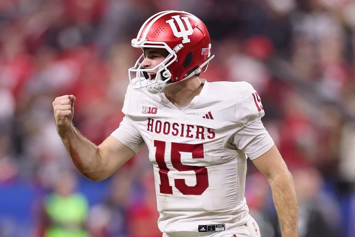 Ranking the College Football Playoff’s 12 starting quarterbacks, from Mendoza to Mateer