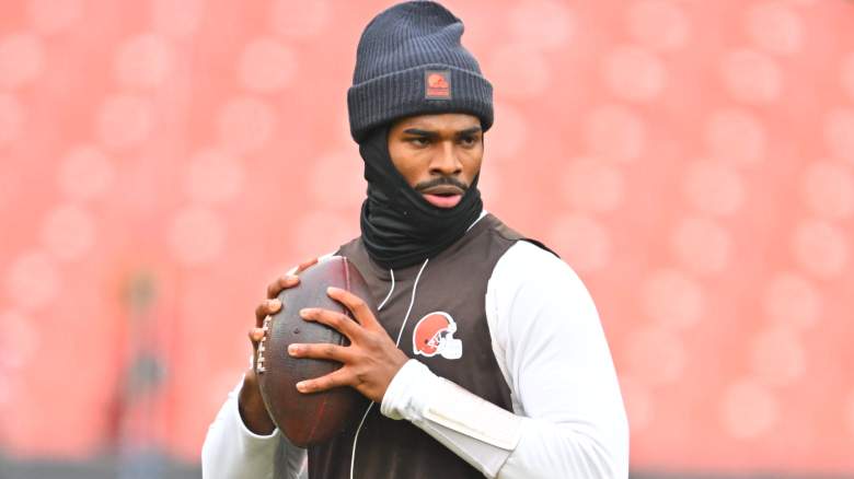 CLEVELAND, OHIO - DECEMBER 07: Shedeur Sanders #12 of the Cleveland Browns warms up prior to a game against the Tennessee Titans during the NFL 2025 game between Tennessee Titans and Cleveland Browns at Huntington Bank Field on December 07, 2025 in Cleveland, Ohio. (Photo by Jason Miller/Getty Images)
