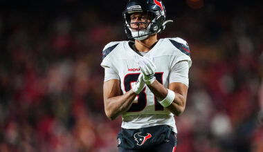 KANSAS CITY, MISSOURI - DECEMBER 07: Jayden Higgins #81 of the Houston Texans runs across the field during an NFL football game against the Kansas City Chiefs at GEHA Field at Arrowhead Stadium on December 7, 2025 in Kansas City, Missouri. (Photo by Cooper Neill/Getty Images)