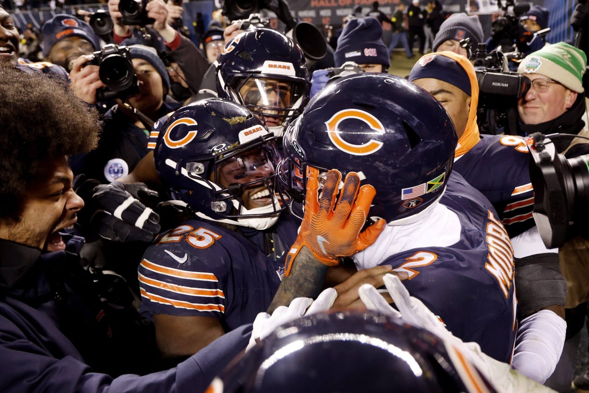 Bears shock the world, but not themselves, with OT win over the Packers