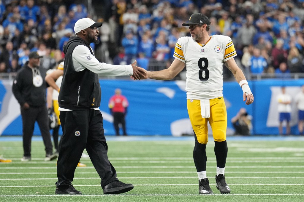 After Jets release, Aaron Rodgers has Steelers on brink of playoffs