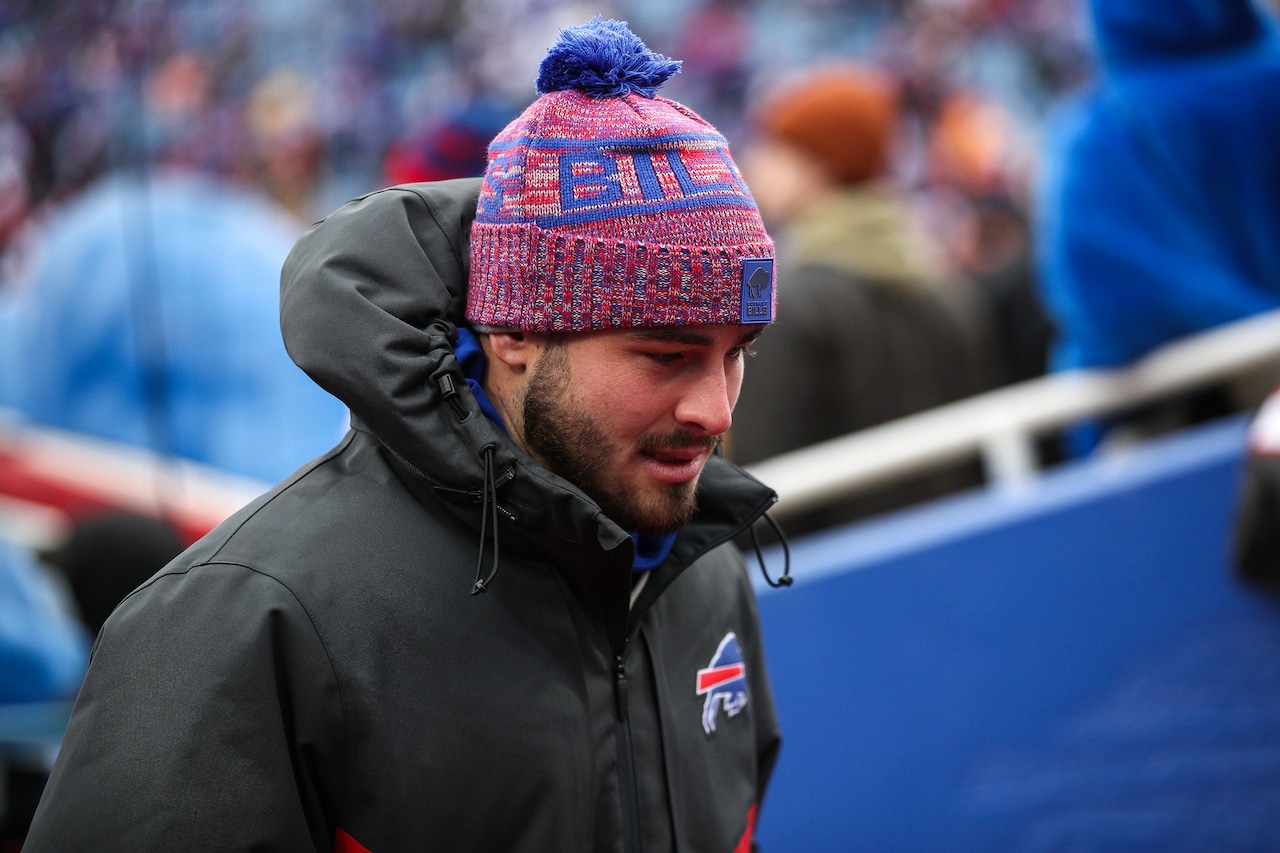 Dalton Kincaid injury update: Bills TE wearing knee brace, status uncertain for Bengals