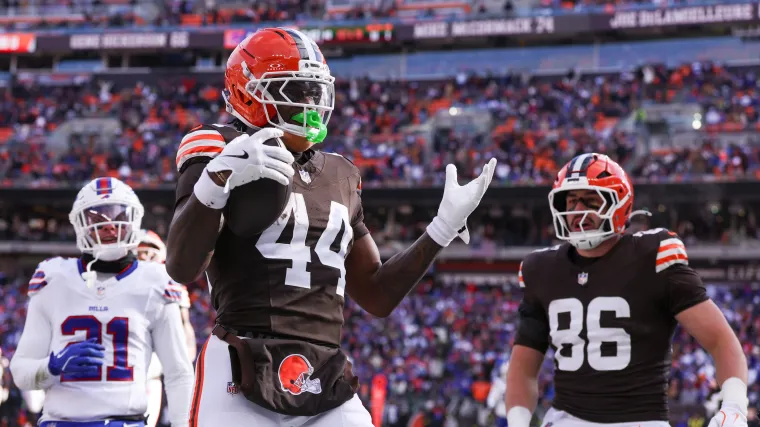 ESPN's Adam Schefter shares major injury news on Browns' Harold Fannin Jr. image