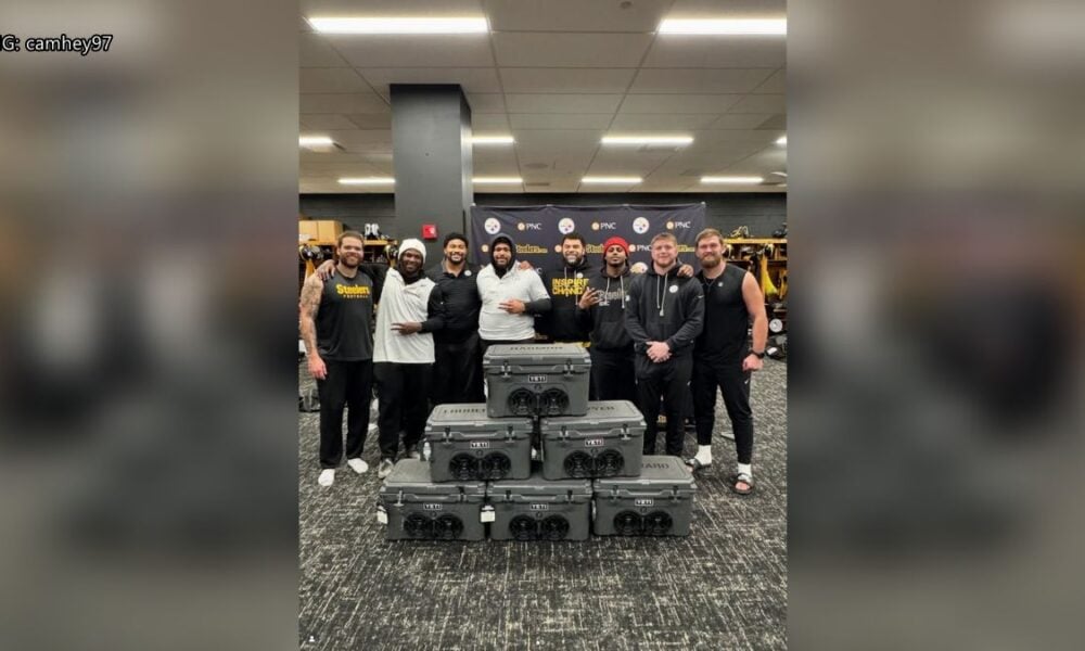 Cam Heyward Reveals Christmas Gift To Steelers' Defensive Linemen