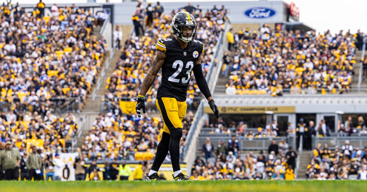 Buffalo Bills claim veteran corner Darius Slay off waivers from Pittsburgh Steelers