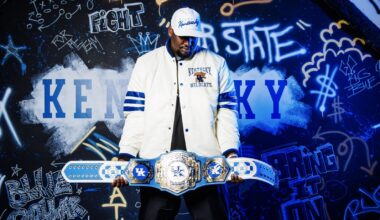 Oregon offensive coordinator and quarterbacks coach Will Stein throws during practice with the Oregon Ducks Saturday, April 6, 2024 at the Hatfield-Dowlin Complex in Eugene, Ore. (© Ben Lonergan/The Register-Guard / USA TODAY NETWORK)