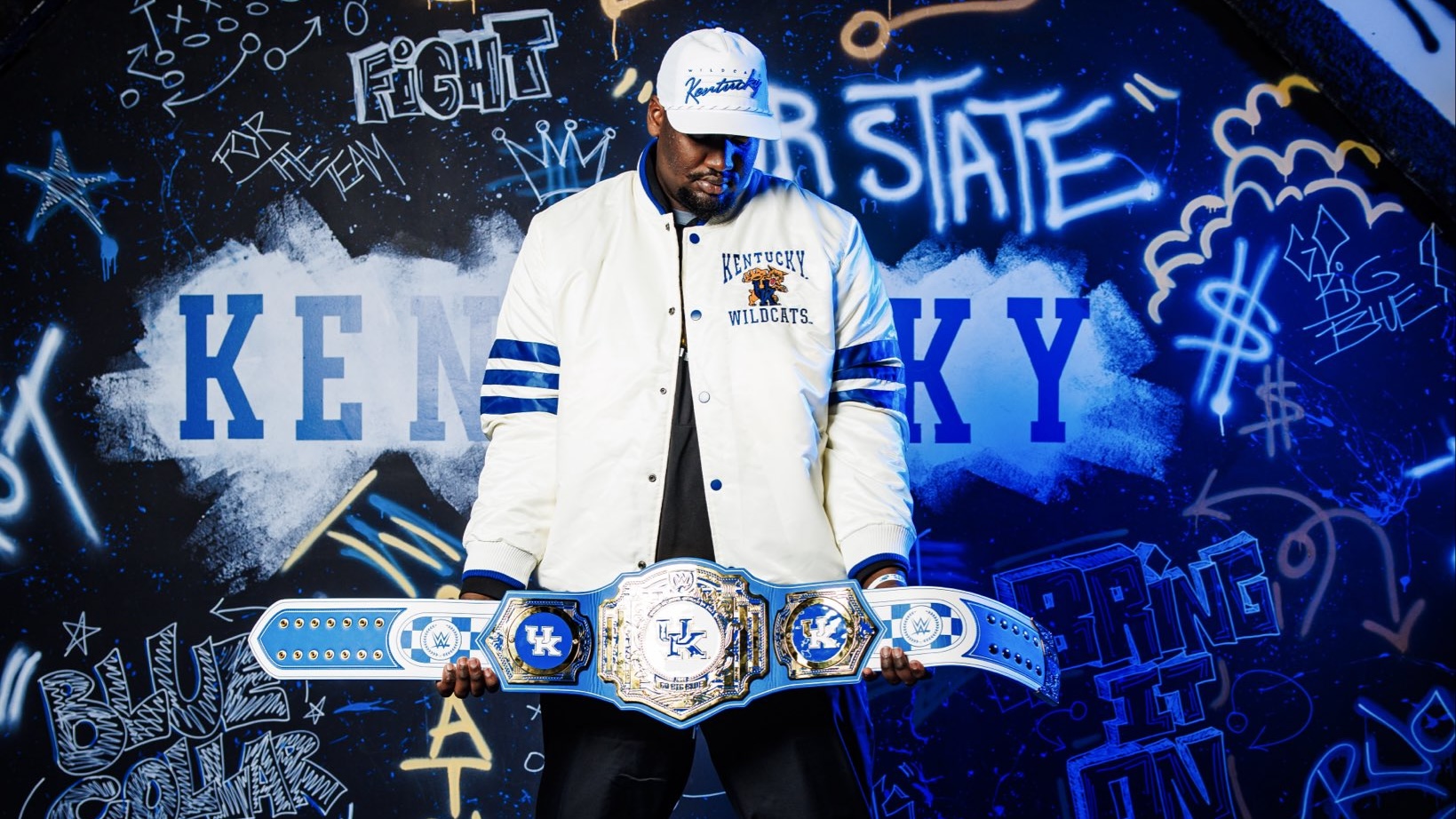 Oregon offensive coordinator and quarterbacks coach Will Stein throws during practice with the Oregon Ducks Saturday, April 6, 2024 at the Hatfield-Dowlin Complex in Eugene, Ore. (© Ben Lonergan/The Register-Guard / USA TODAY NETWORK)