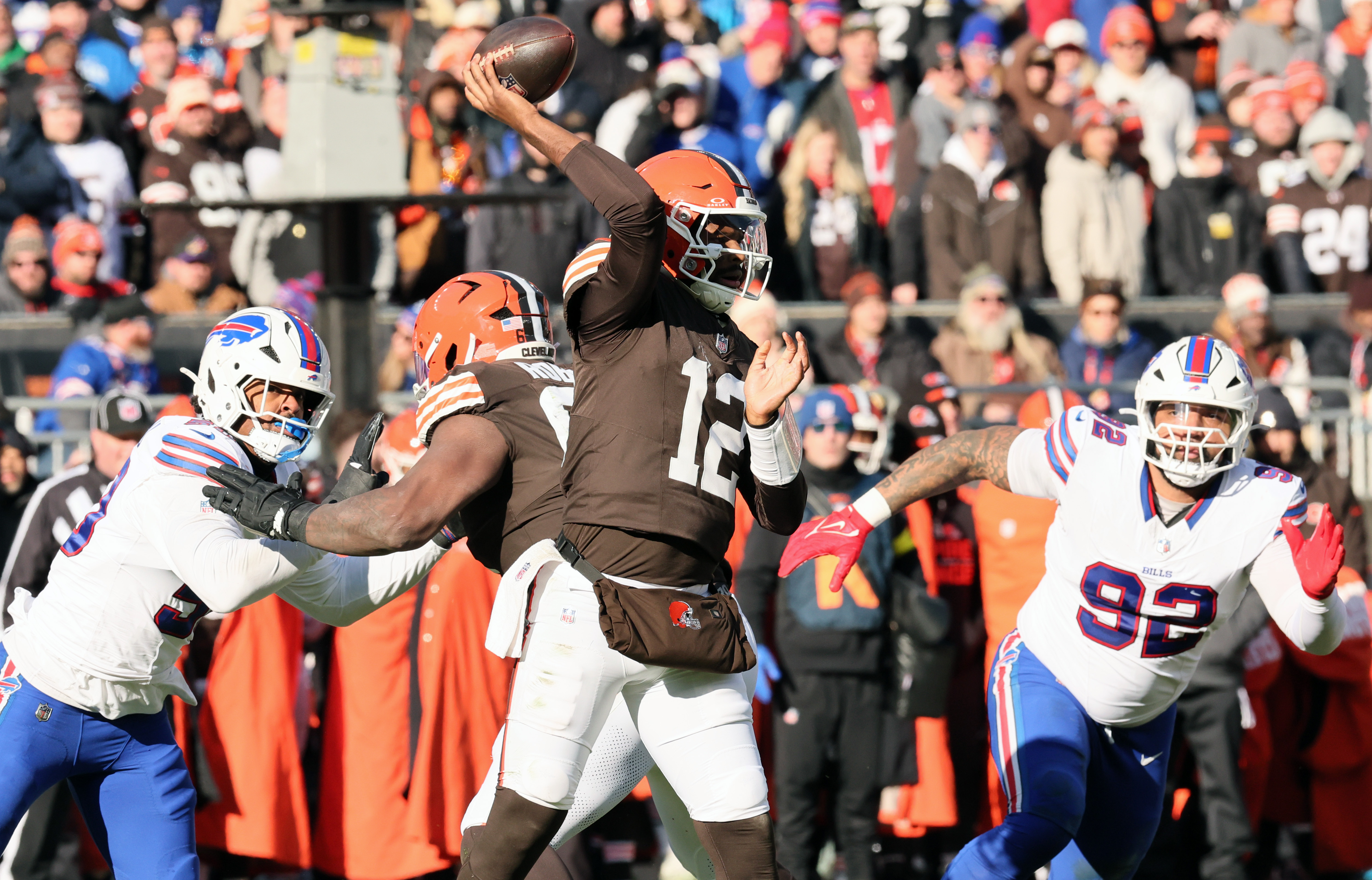 Cleveland Browns quarterback Shedeur Sanders throws a pass in the first half against the Buffalo Bills.  