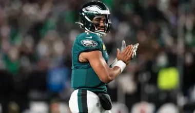 What channel is Chargers vs. Eagles on today? Schedule, time, live stream to watch 'Sunday Night Football' in Week 14 image