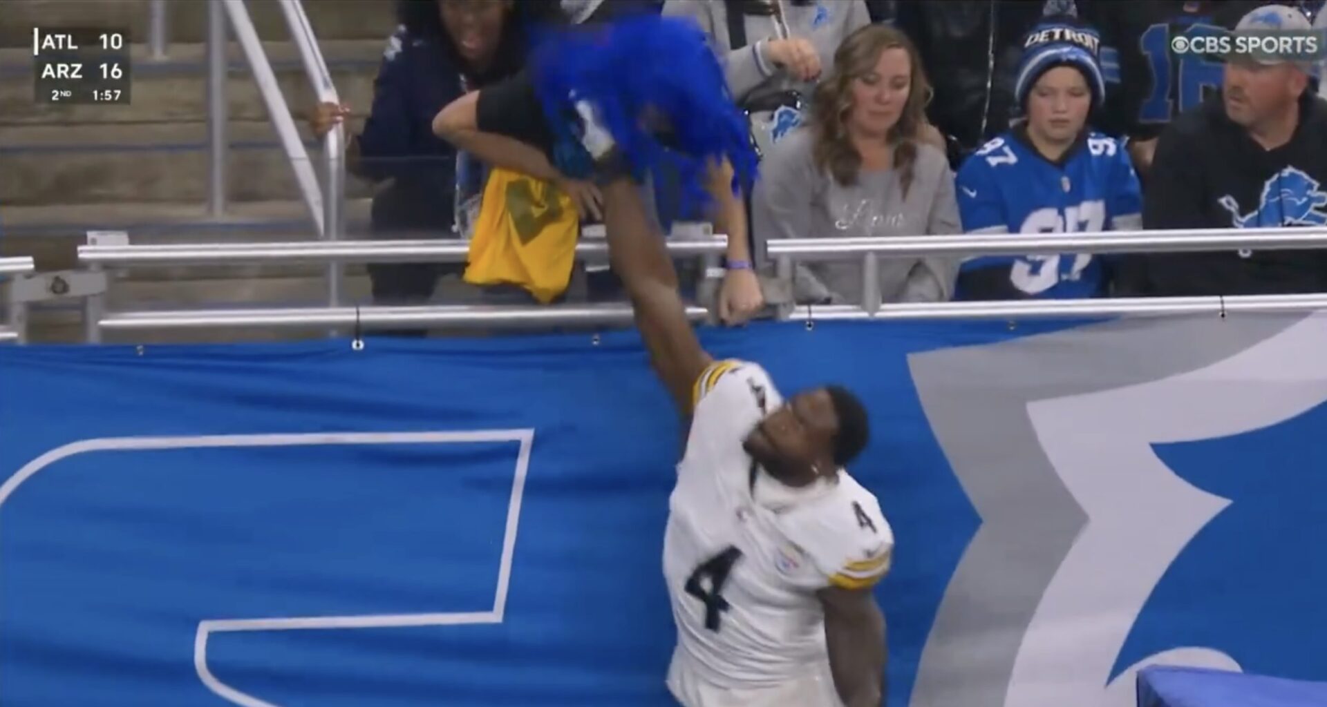 Fan involved in DK Metcalf incident announces press conference