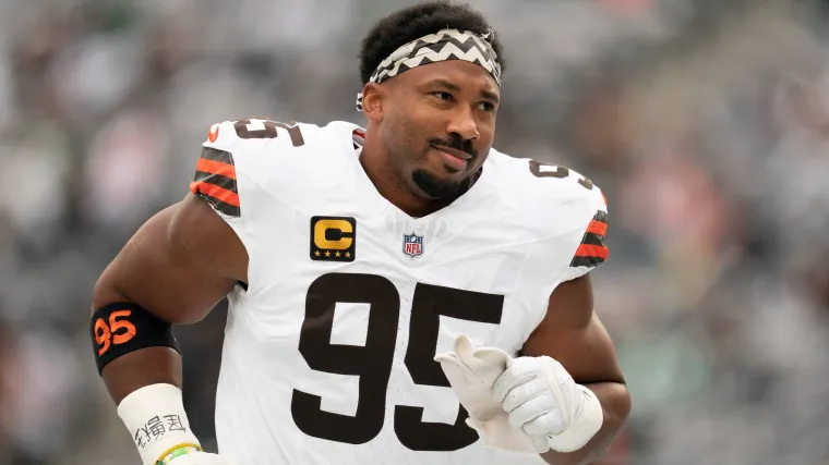 Myles Garrett vs. Michael Strahan sacks: How Browns star can set new NFL record in 2025 season image